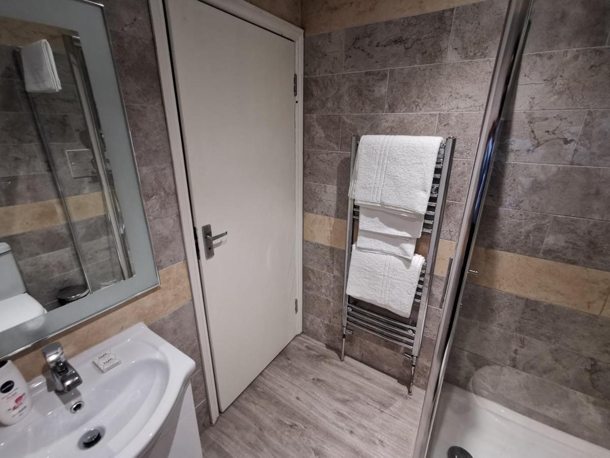 Aspire 860 Hotel โคล์เชสเตอร์ ภายนอก รูปภาพ